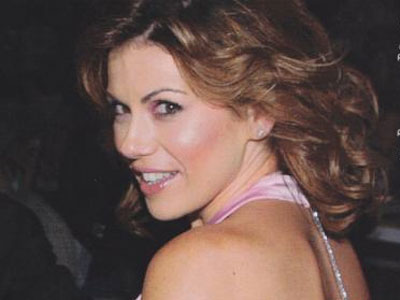 Η Μανωλίδου απειλεί με μηνύσεις!