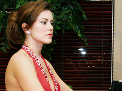 Πάει μεσημέρι η Μανωλίδου;