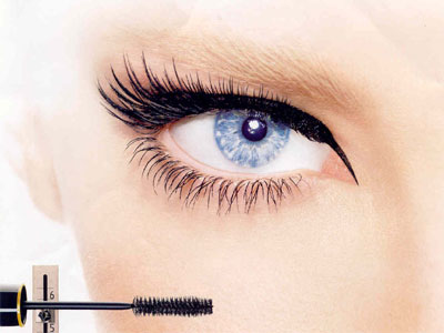 Τη μάσκαρα και τα μάτια σας!