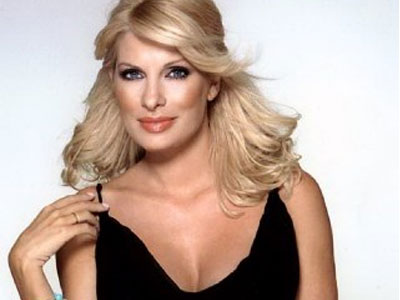 Μην τα θες όλα δικά σου, Ελένη…