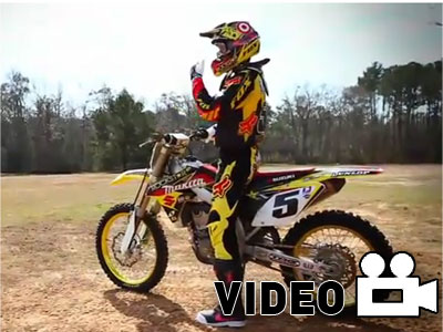 Μαθητευόμενος με περγαμηνές