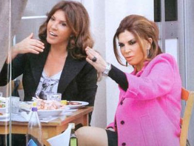 Μπάρμπα – Ντενίση: Για φαγητό με τις κόρες τους