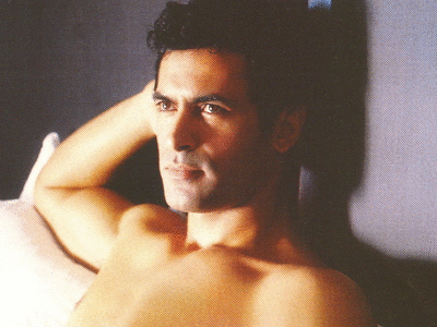 Τελικά θα δούμε στο σανίδι τον Νίκο Παπαδάκη;