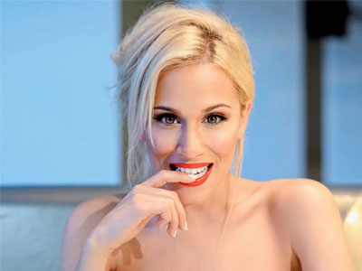 Νάντια Μπουλέ: Στα βόρεια προάστια για μανικιούρ