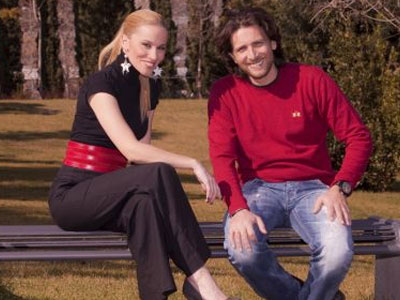 Ν. Μπουλέ: Καλεσμένη του κολλητού του πρώην της!