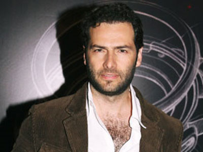 Διάψευση για Μπουγιούρη