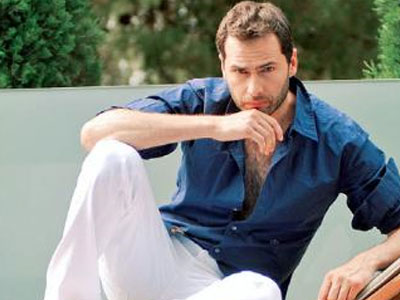 Είναι ερωτευμένος ο Παναγιώτης Μπουγιούρης;