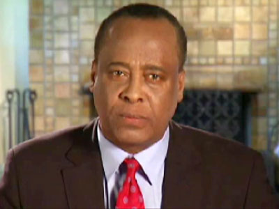 Τα παιδιά του Jackson υπερασπίζονται τον γιατρό