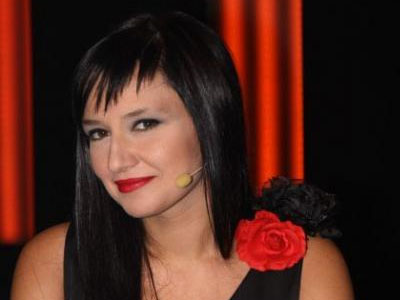 Η Αθηναΐς Νέγκα ανακαλύπτει την τηλεόραση