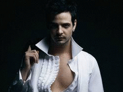 Ο Νίνο πάει Κύπρο