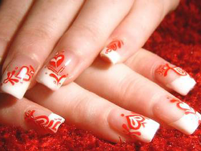 Κάντε τατουάζ στα νύχια!