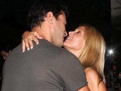 Το φιλί του Νίκου στην Χριστίνα