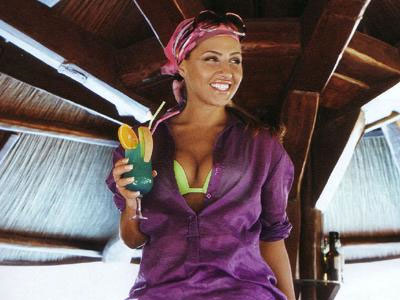 Έλενα Παπαρίζου: Γιατί παίρνει κιλά;