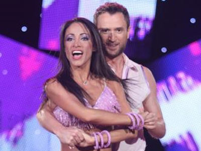 Απρόσμενη αποχώρηση από το «Dancing»