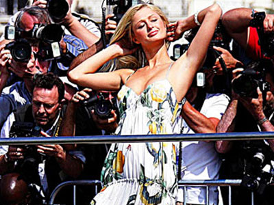 Η Paris Hilton έγινε θέαμα