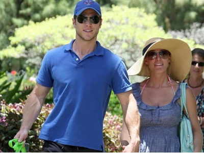 Το μαγιό του Jake Pavelka