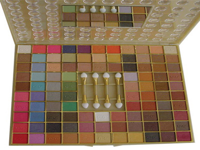 Τα πινελάκια μου παρακαλώ!!!