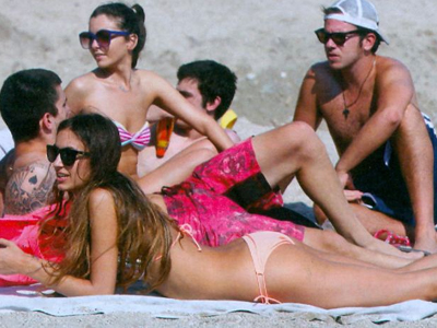 Οι αδελφές Πρέλιεβιτς στην παραλία