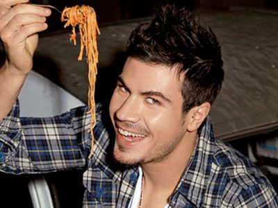 Άκης Πετρετζίκης: Θέλει την αναγνώριση των κόπων του