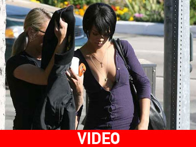 Η Rihanna στα δικαστήρια για το σώμα της! Η Rihanna στα δικαστήρια για το σώμα της!