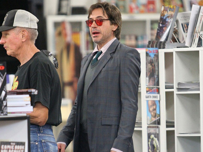 Ο Robert Downey Jr. παίρνει δουλειά για το σπίτι