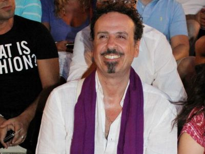 Χάρης Ρώμας: «Έχω χάσει λεφτά από το θέατρο»