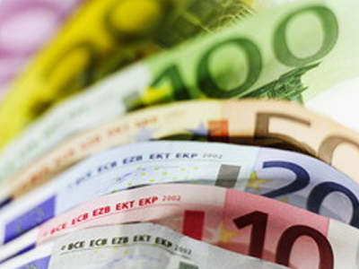 Ισχυρότερα των αντιδράσεων τα μπόνους των τραπεζών