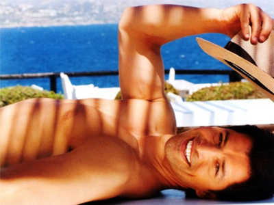 Σάκης Ρουβάς: Ανοίγει οικογενειακό τυροπιτάδικο!