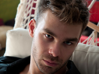 Μέχρι και ο Σαμπάνης σνομπάρει την Eurovision