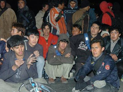 Σύλληψη δύο ατόμων για παράνομη διακίνηση λαθρομεταναστών