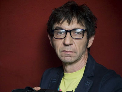 Ο Γεράσιμος Σκιαδαρέσης στις «Κούκλες»