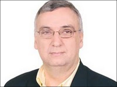 Σούρας: «Η ξανθιά γυναίκα δίπλα στον Αρναούτογλου ήταν η γυναίκα μου»