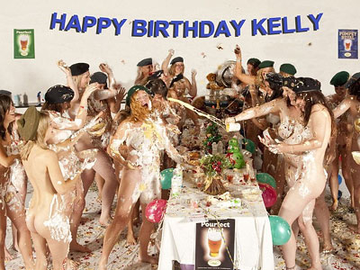 «Γυμνό» ημερολόγιο για καλό σκοπό