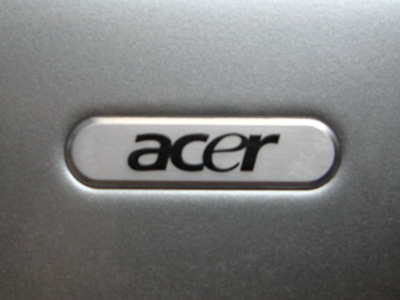 Acer T230H…μεγάλο πάνελ οθόνης, δυνατά τεχνικά χαρακτηριστικά, πλήθος συνδέσεων