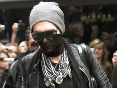 Με καλυμμένα πρόσωπα οι Tokio Hotel