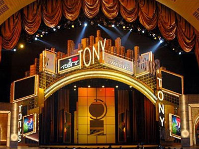 Οι υποψηφιότητες για τα βραβεία Tony