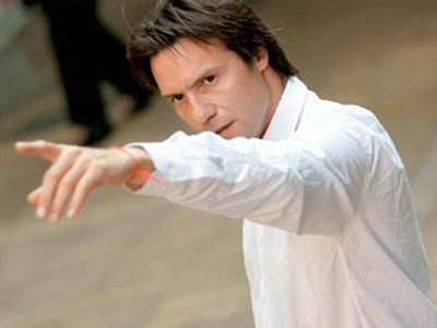 Ο Στράτος Τζώρτζογλου μαζί με τη Μαντόνα