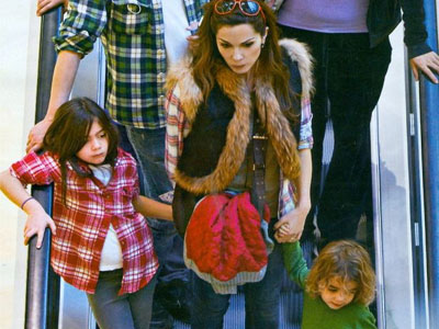 Δέσποινα Βανδή: Βόλτα σε εμπορικό κέντρο