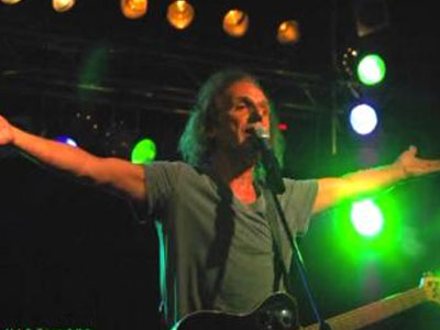 Βασίλης Παπακωνσταντίνου: Τι του ζήτησε θαμώνας;