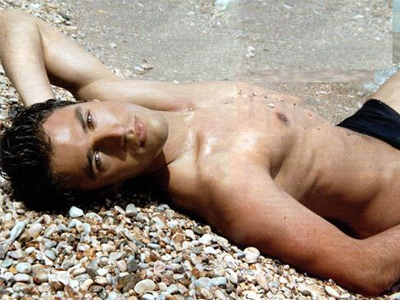 Κορίτσια φυλαχτείτε έρχεται ο Δημήτρης Βλάχος