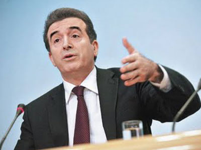 Ελεύθερη επανείσοδος για τους νόμιμους μετανάστες