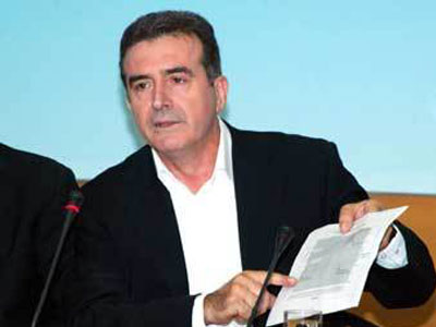 Με πολλά μηνύματα και αποδέκτες η πρώτη συνέντευξη του Χρυσοχοΐδη