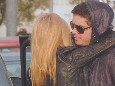 Χατζηγιάννης – Μακρυπούλια: Μαζί στο θέατρο;