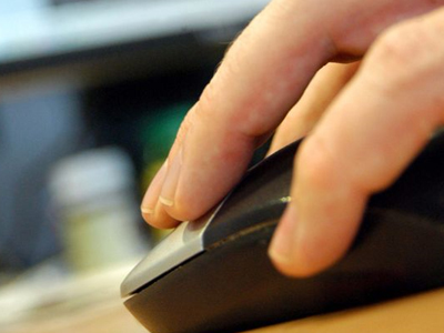 Υπάλληλοι εταιρείας ηλεκτρονικών υπολογιστών διακινούσαν υλικό παιδικής πορνογραφίας