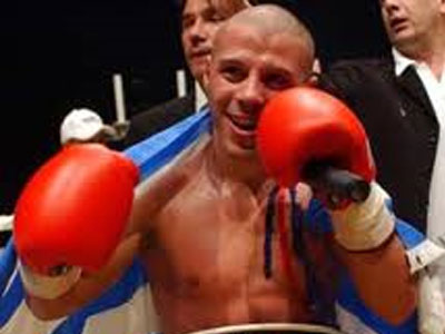 Ο Μιχάλης Ζαμπίδης στο ρίνγκ!