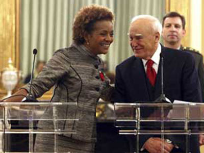 Στην Ολυμπία για πρώτη φορά μαύρη κυβερνήτης