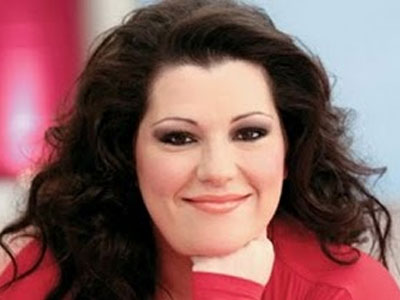 Η Ζαρίφη και επίσημα στον «Καφέ»