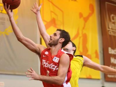 Πρόκριση με… περίπατο για τον Ολυμπιακό στα Ιλίσια