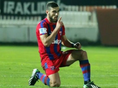 Πανιώνιος: «Ο Αραβίδης έχει συμβόλαιο»