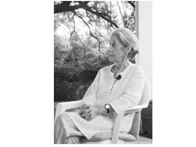 Η νομπελίστας Ναντίν Γκόρντιμερ ζητά την επιστροφή των μαρμάρων του Παρθενώνα